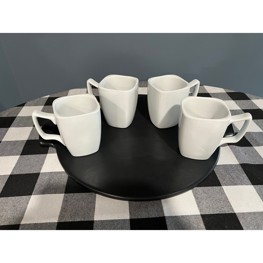 EUC. Set of 4 Oneida coffee mugs. - Picture 8 of 8
